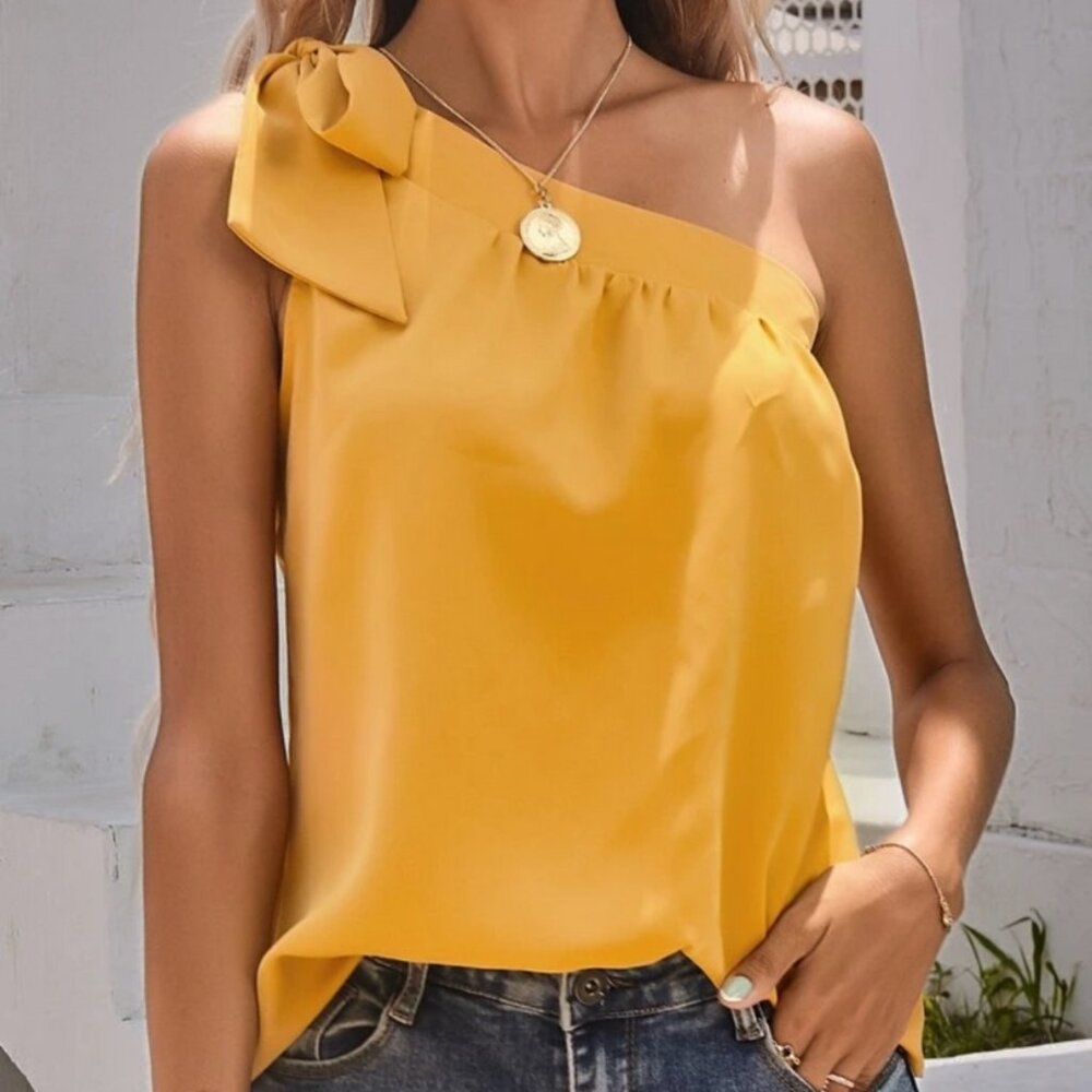 NWOT Yellow Asymmetrical One Shoulder Sleeveless Blouse/Top Women’s Small (4)